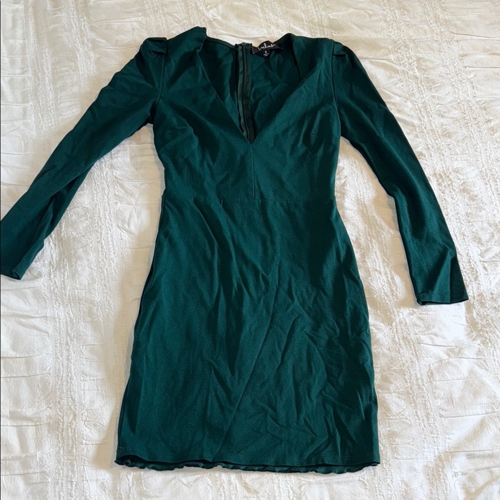 Lulu's Green V-Neck Long Sleeve Mini Dress